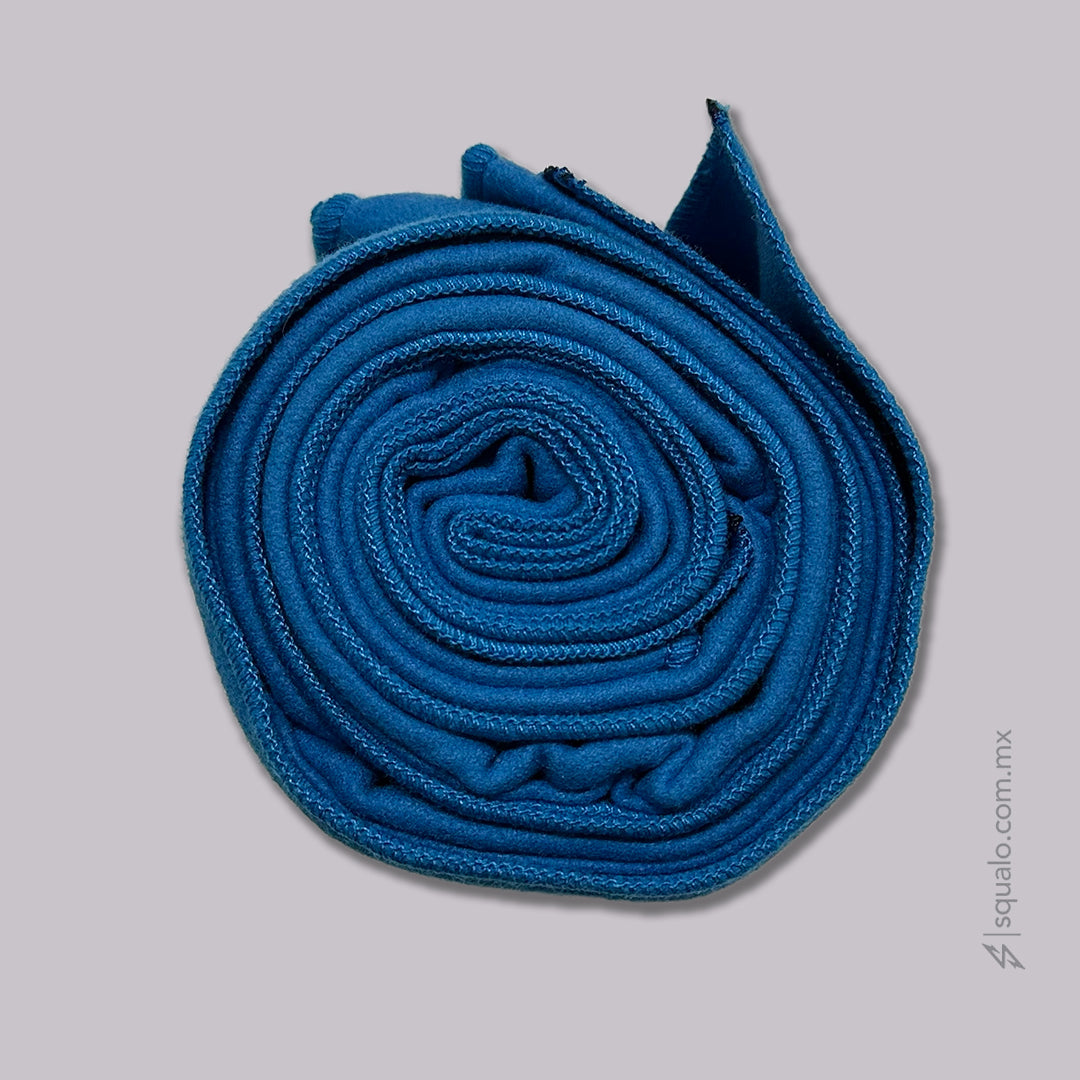 TOALLA DE MICROFIBRA BÁSICA AZUL