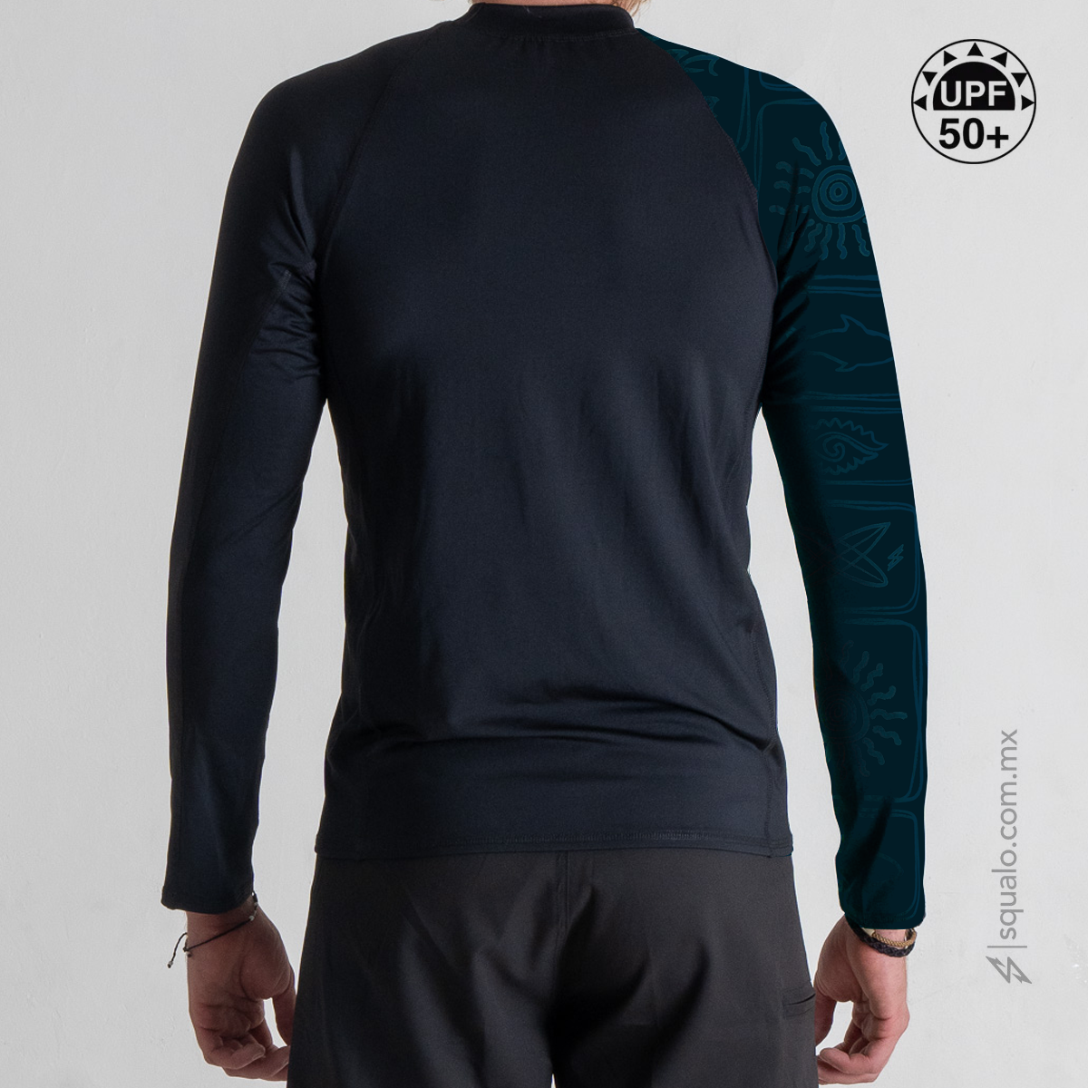 Playera Rashguard Corte Ajustado Loz Negro