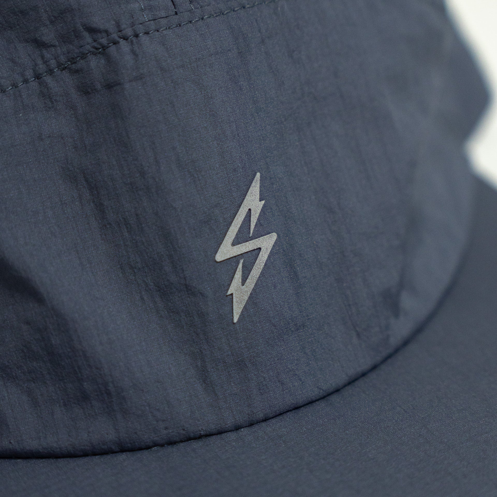 Gorra Logo Gris Oscuro