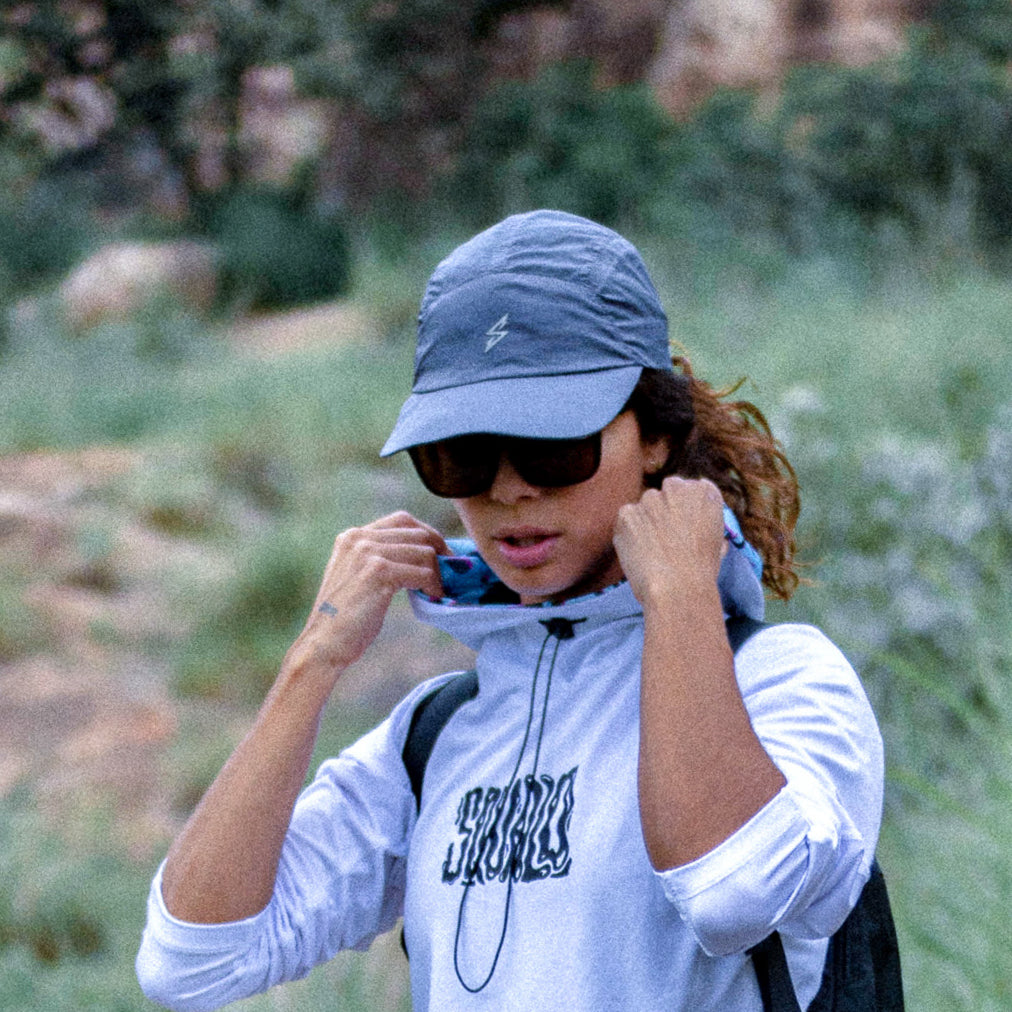 Gorra Logo Gris Oscuro