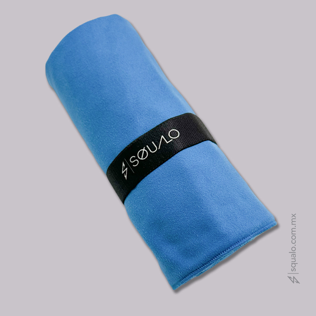 TOALLA DE MICROFIBRA BÁSICA AZUL