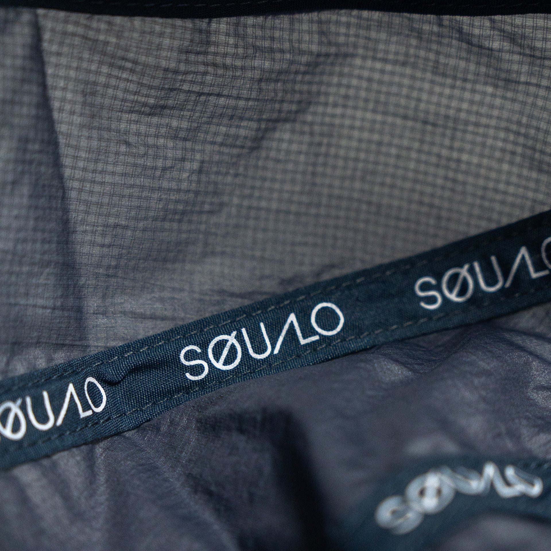 Gorra Horizon Gris Oscuro